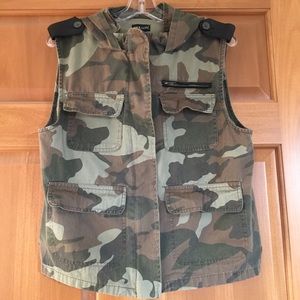 🍒 Camouflage Utility Vest / Camo Vest. L XL 🍒